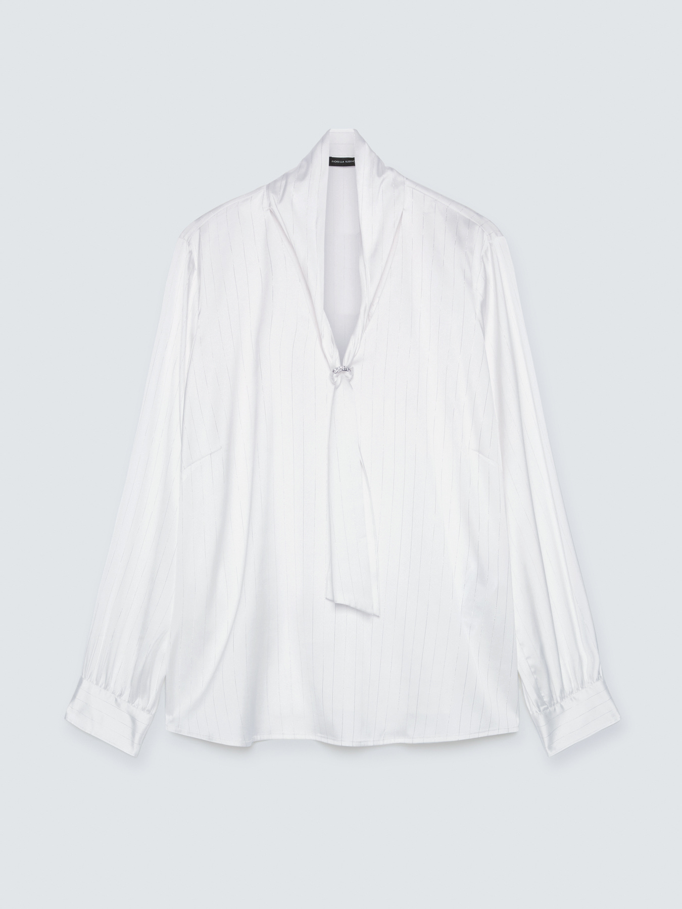 Blusa in raso con cravatta image number 4