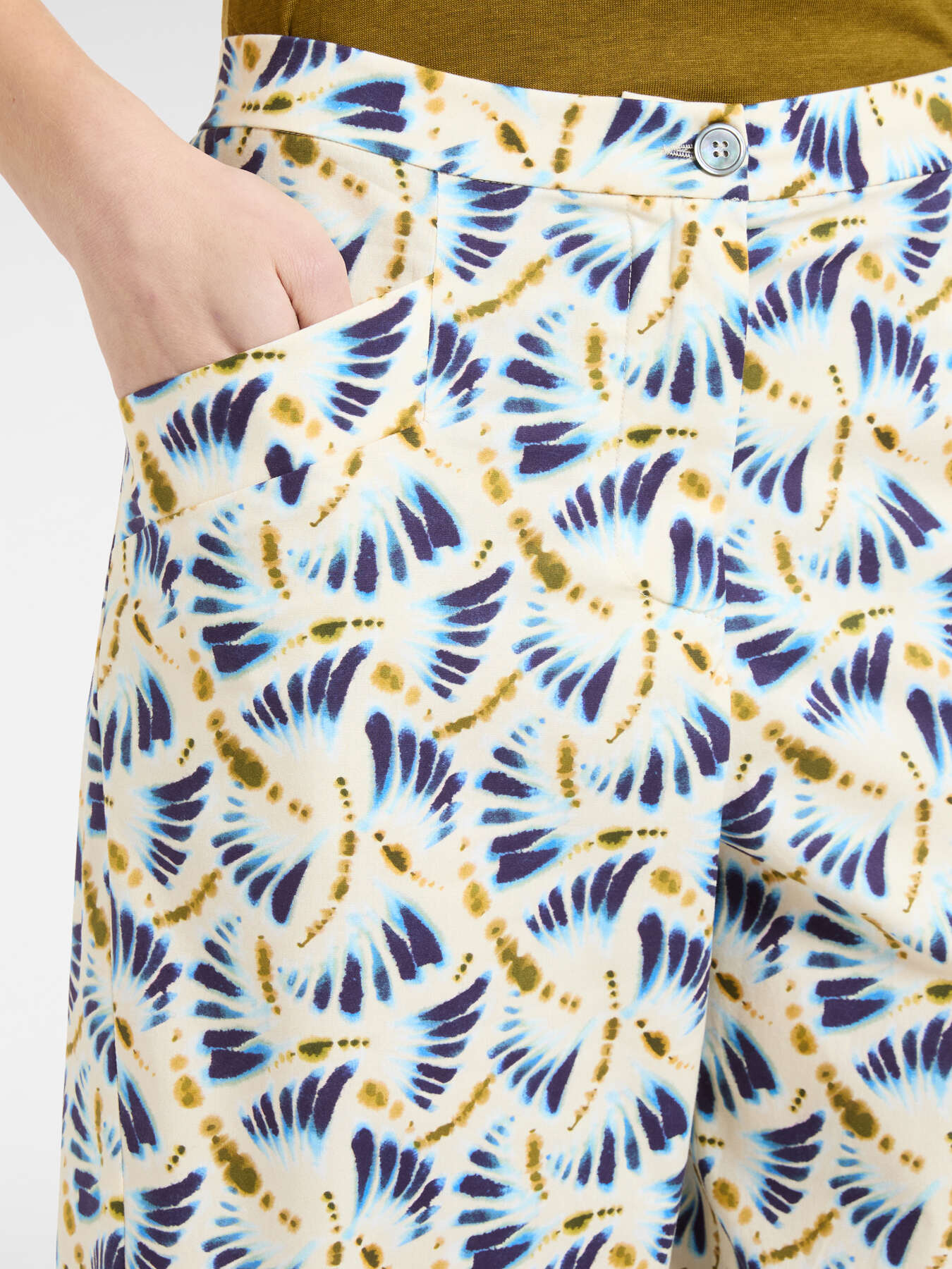 Printed trousers image number 3