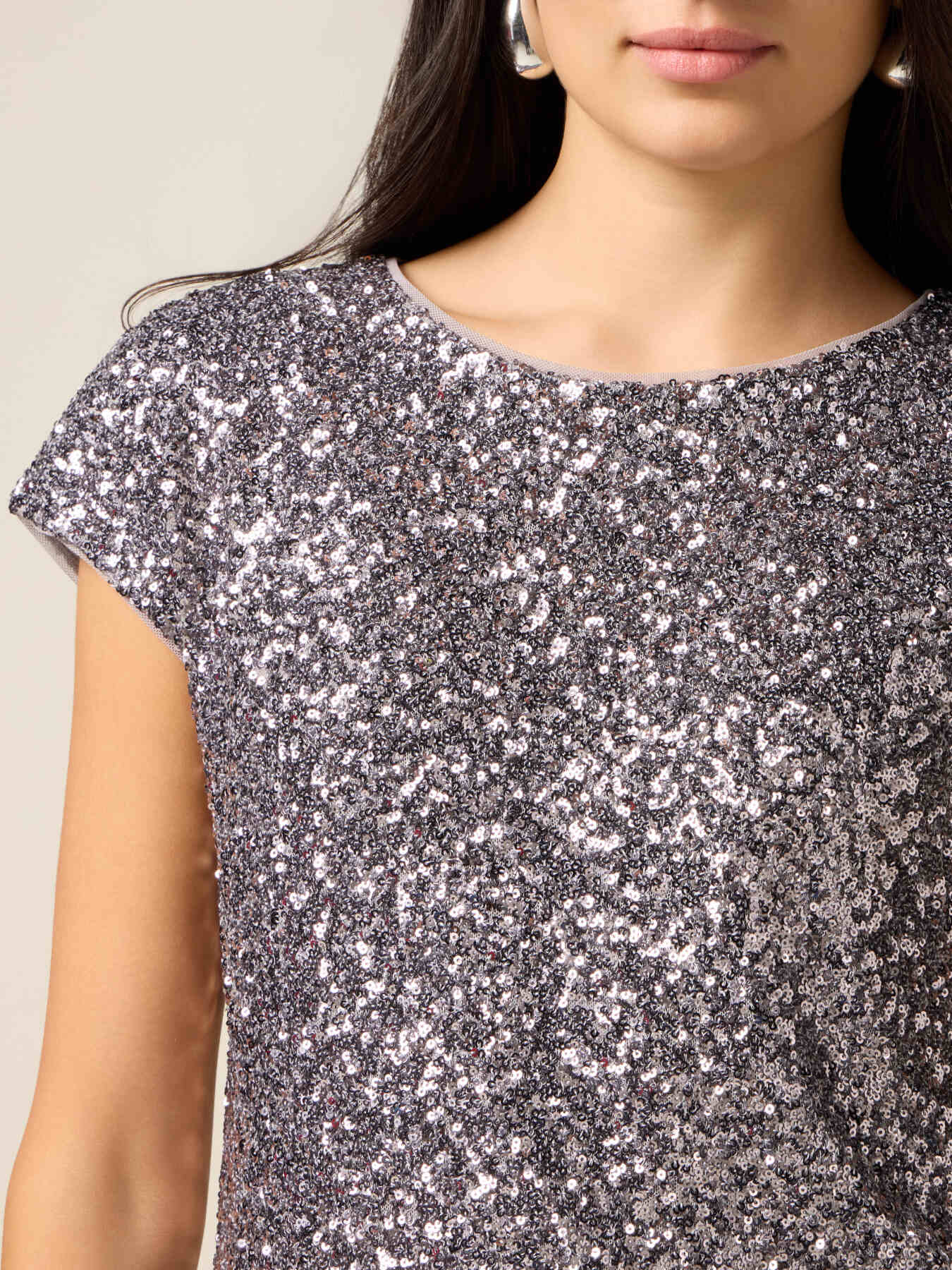 T-Shirt mit Pailletten image number 2
