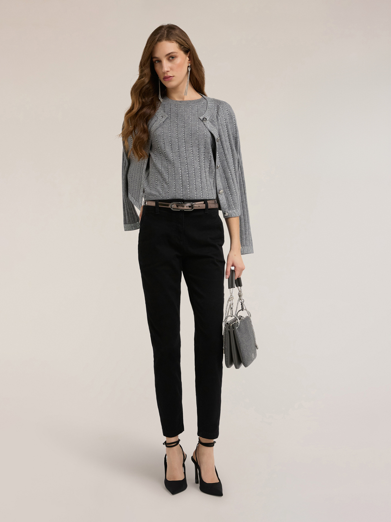 Maille c&ocirc;tel&eacute;e avec rang&eacute;es de strass image number 0