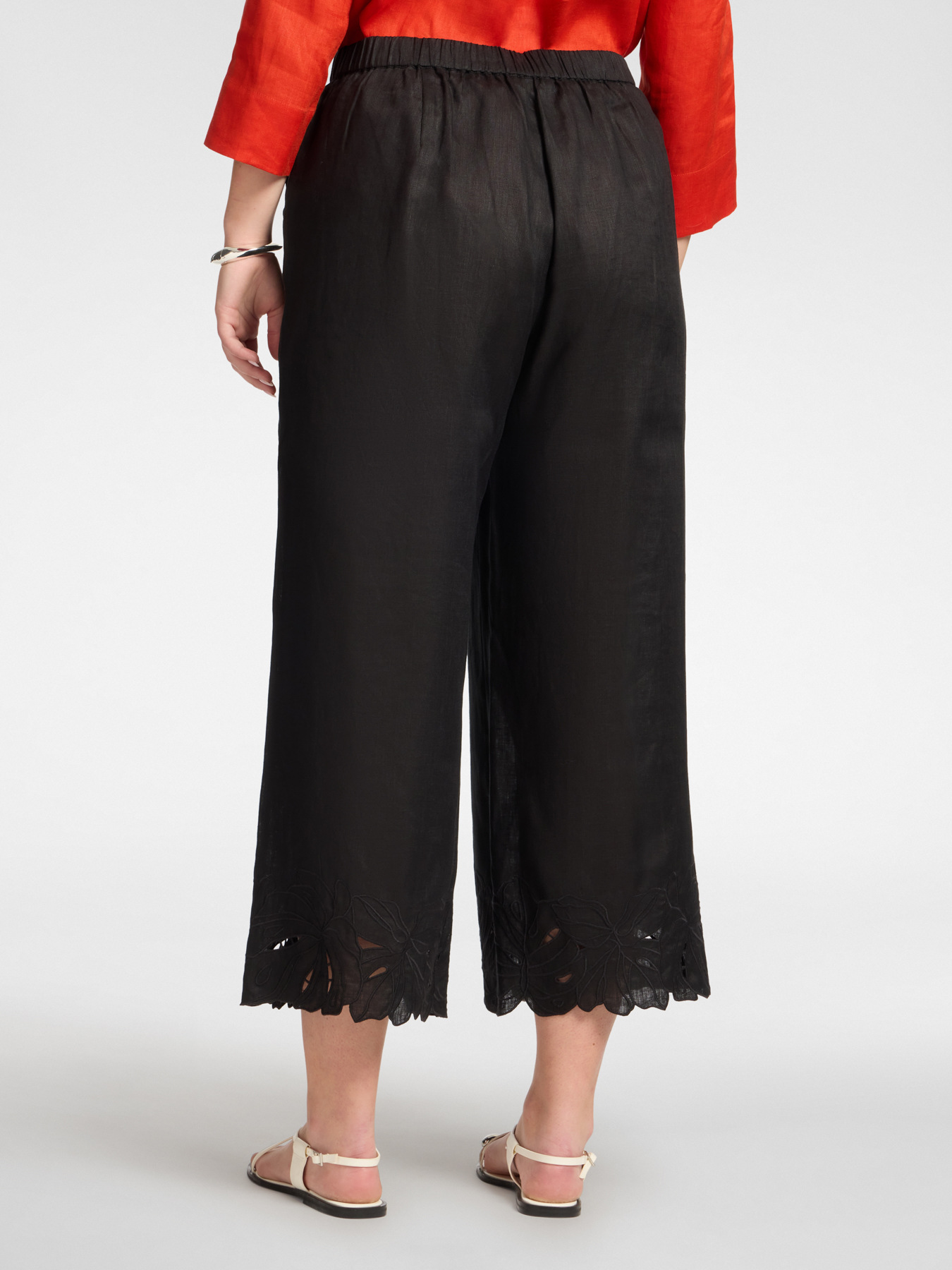 Pantaloni in lino con bordi ricamati image number 1