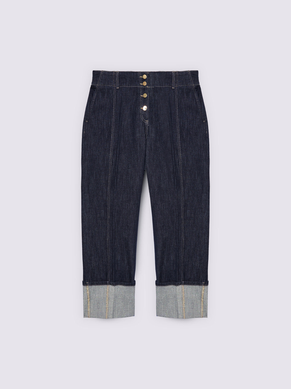 Jeans cropped con maxi risvolto