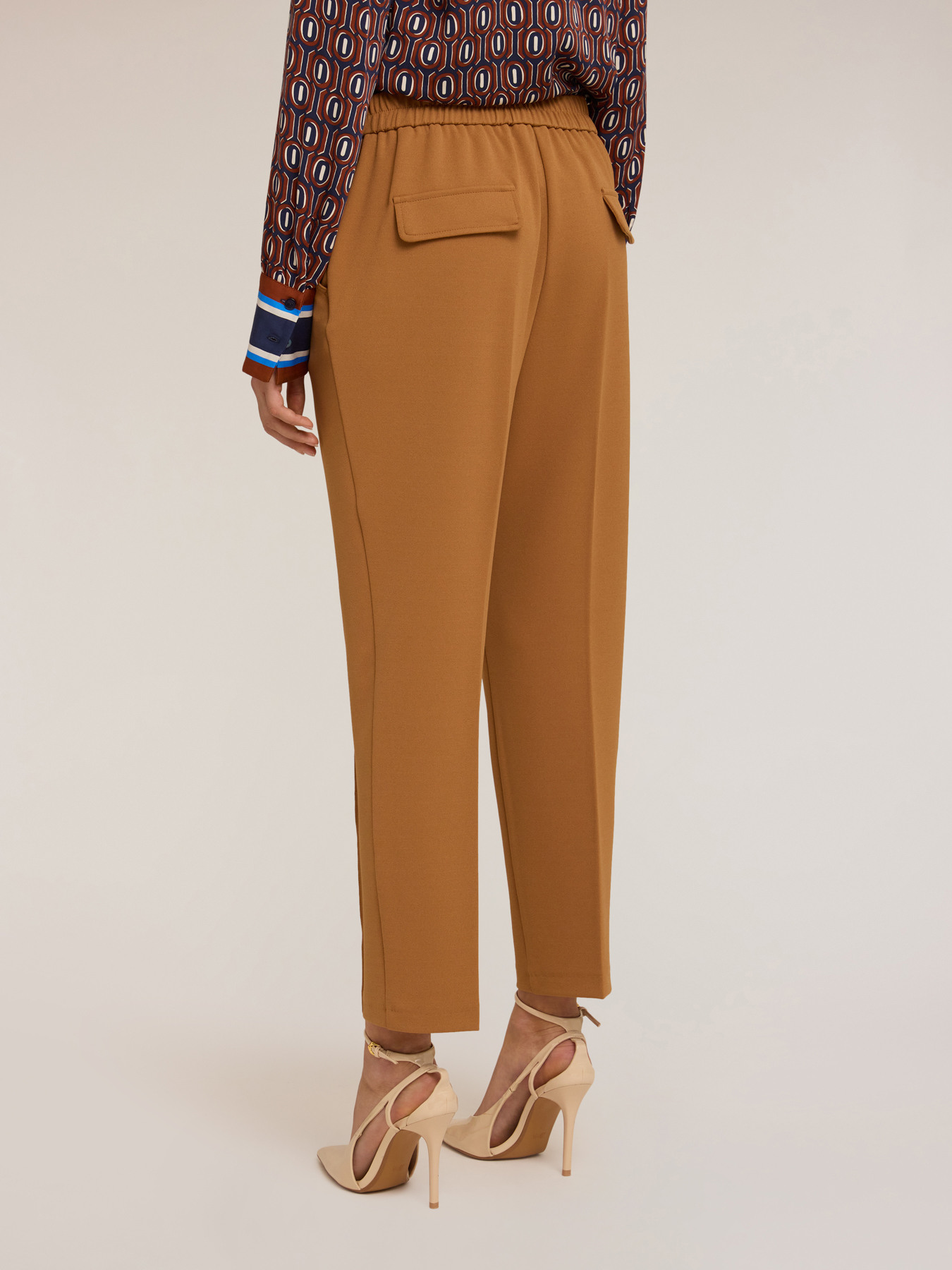 Regular pants in crêpe fabric image number 1