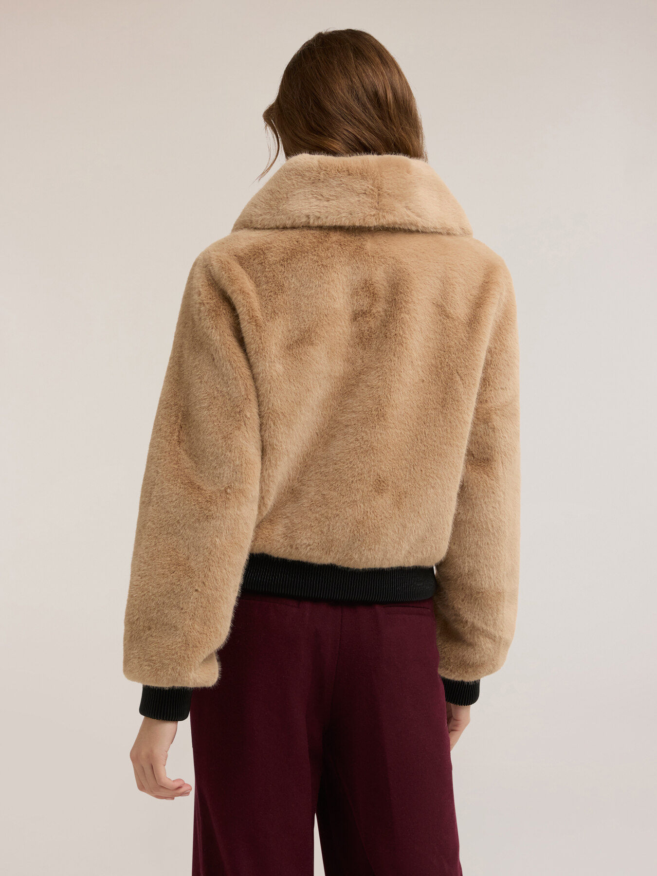 Chaqueta de efecto peluche con inserciones image number 1