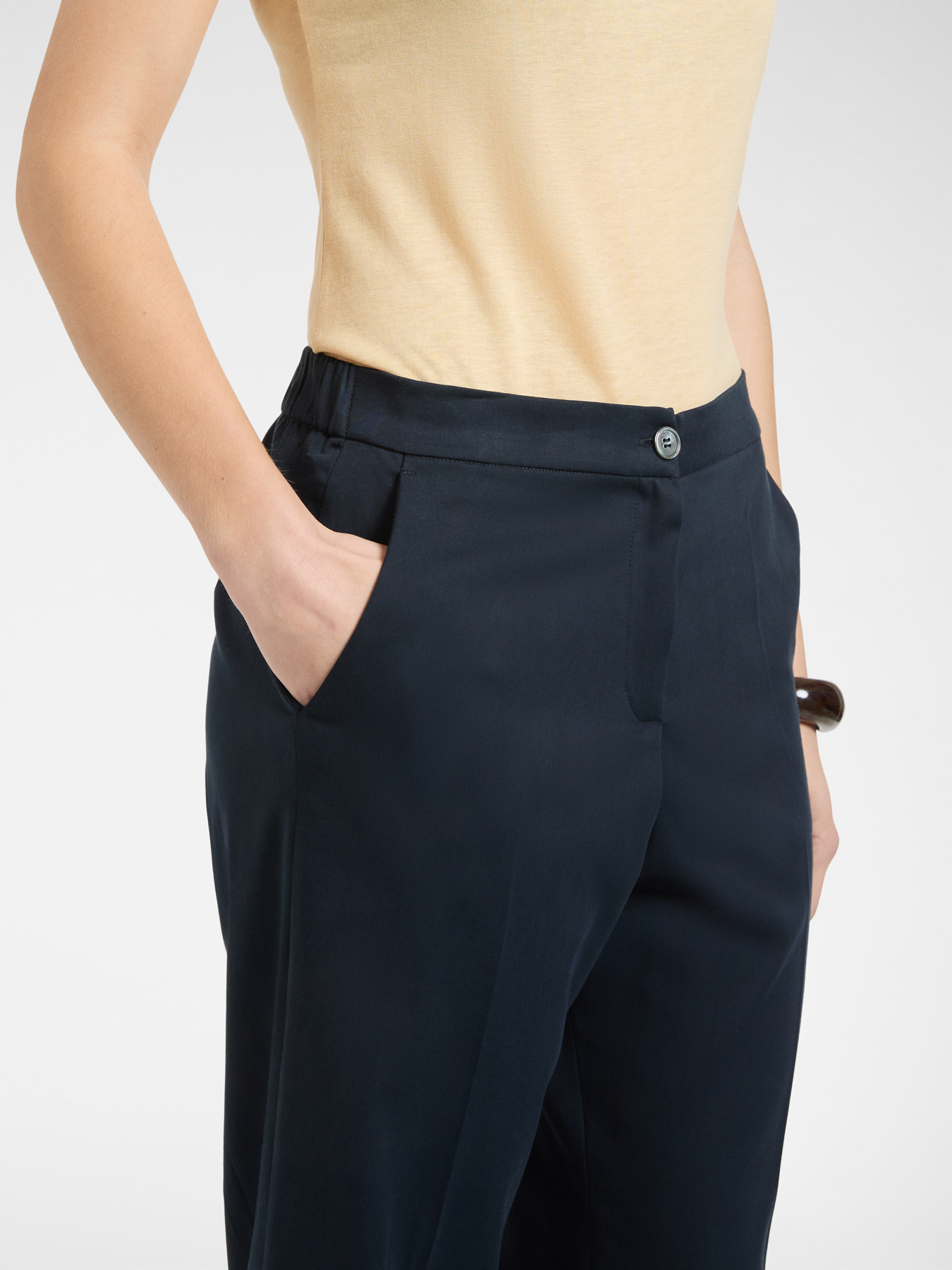 Chino pants image number 3