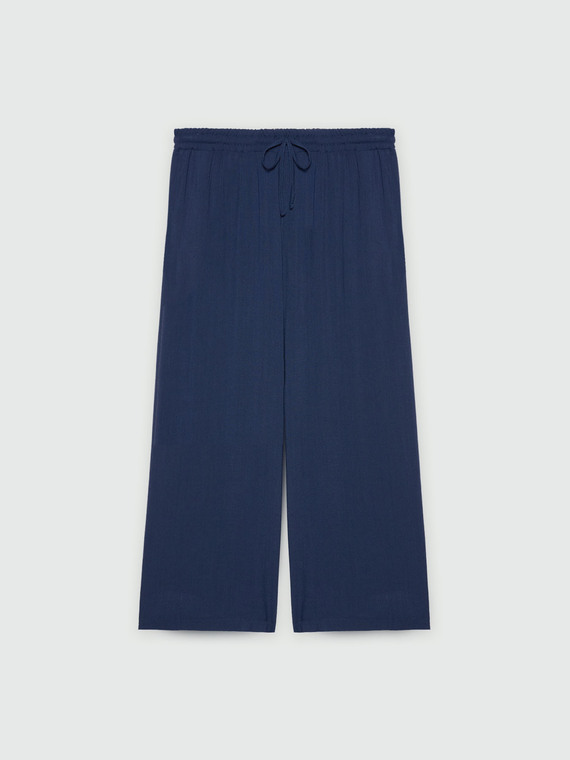 Wide cropped trousers