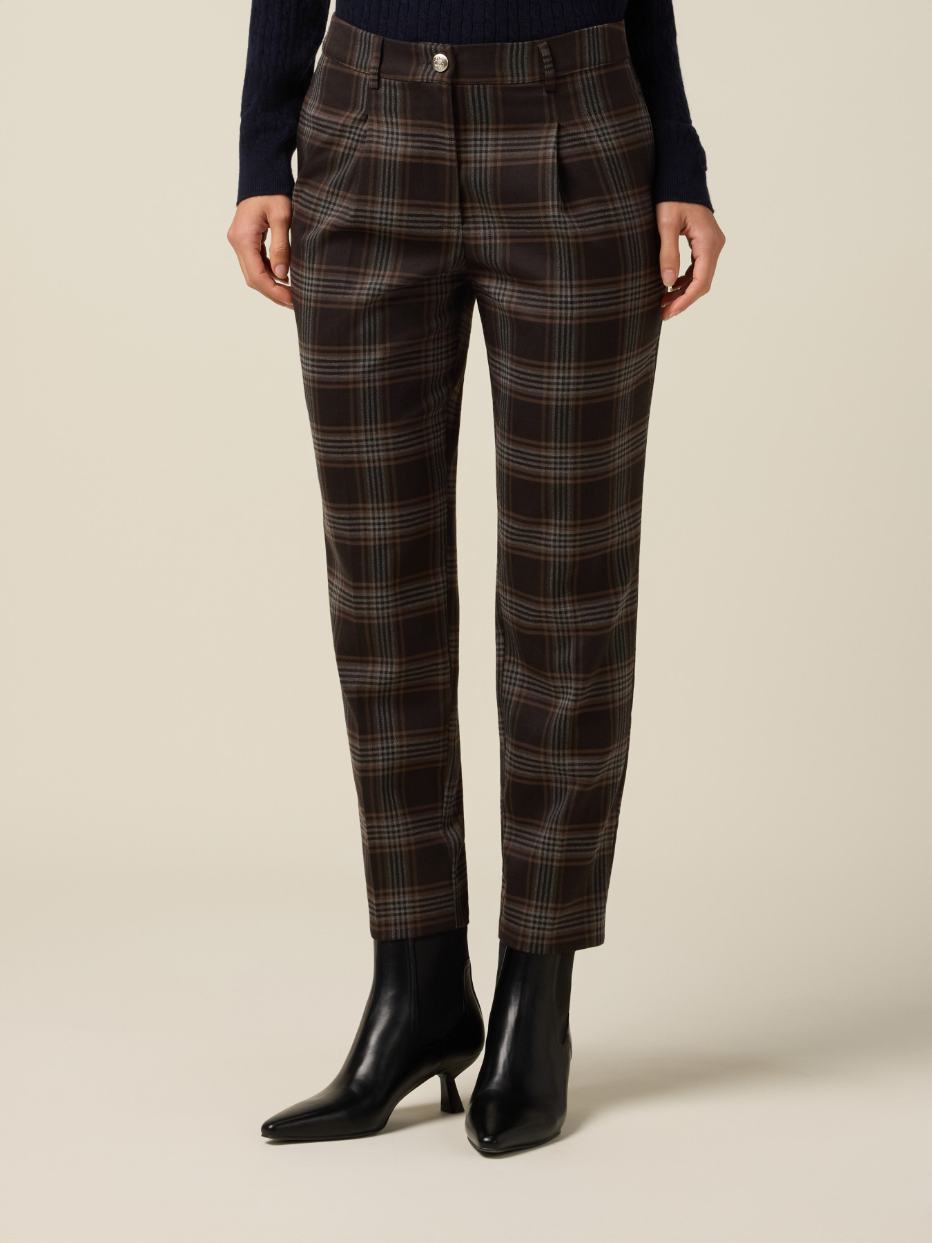 Pantaloni check image number 3