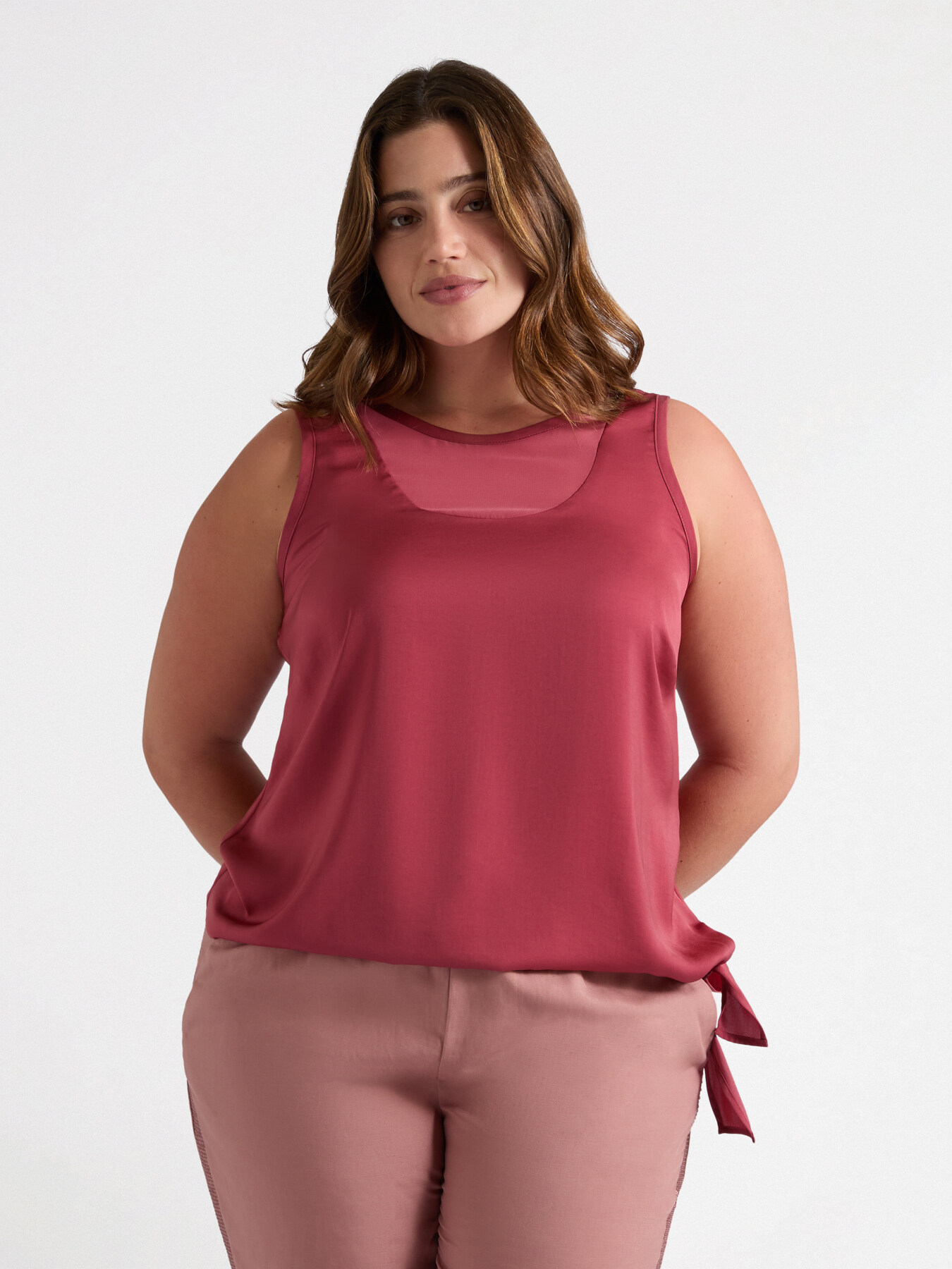 Top en satin avec nœud image number 0