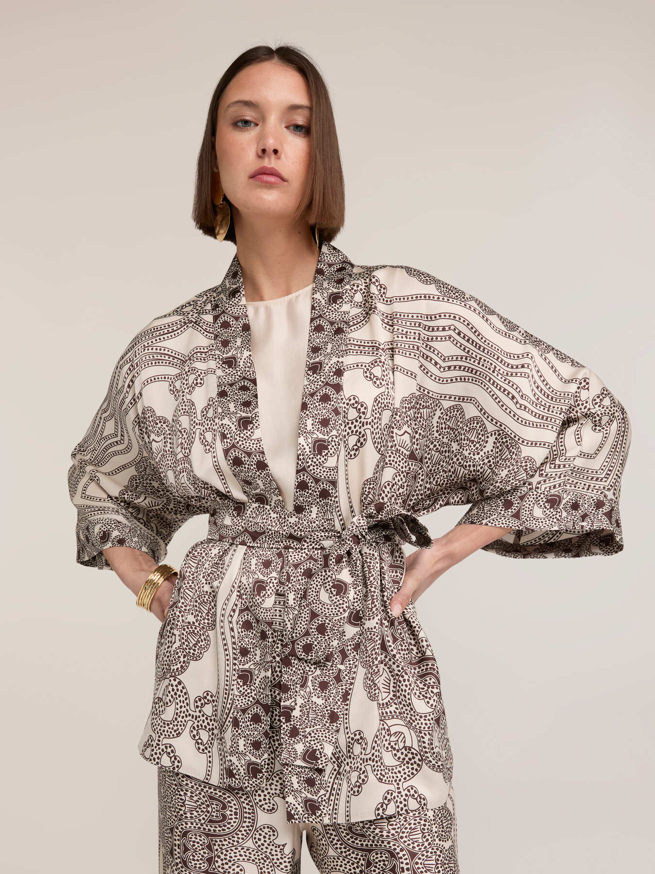 Kimono din satin cu imprimeu image number 2