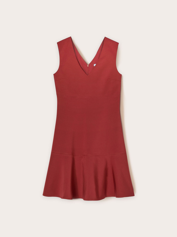 Ausgestelltes Kleid mit V-Ausschnitt