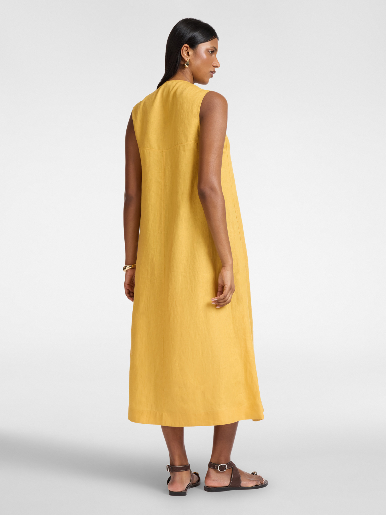 Vestido longo em linho com decote em V image number 1