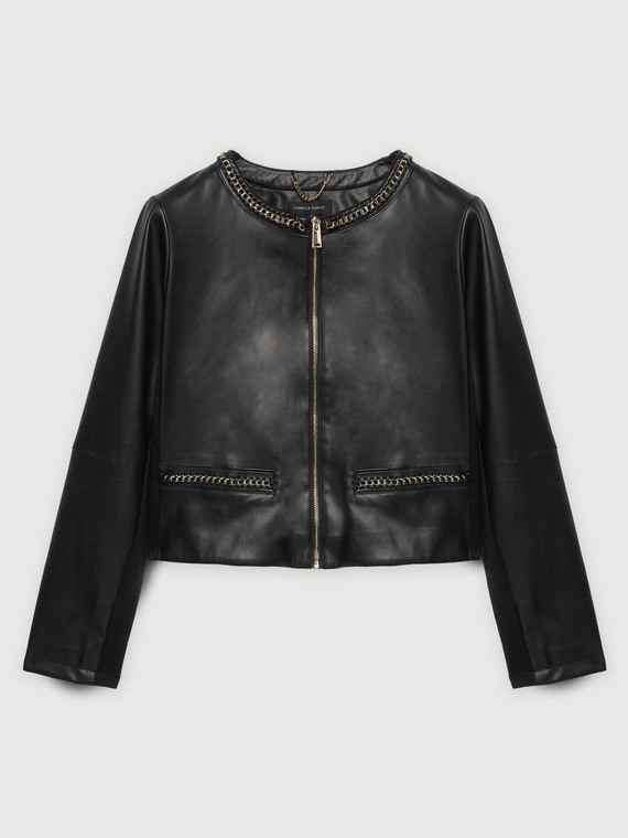 Bikerjacke mit Ketten