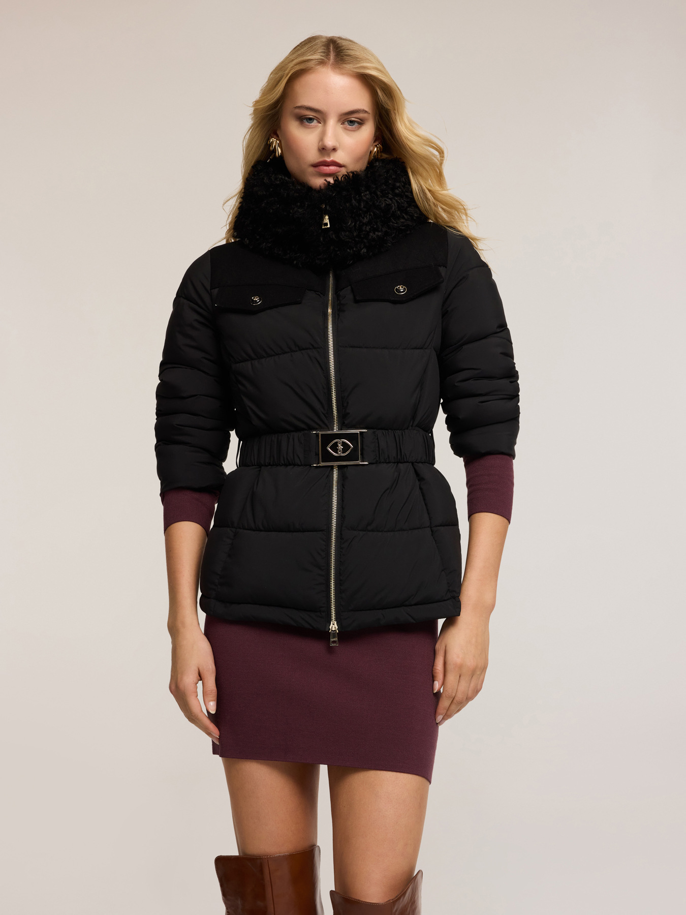 Short belted down jacket image number 2
