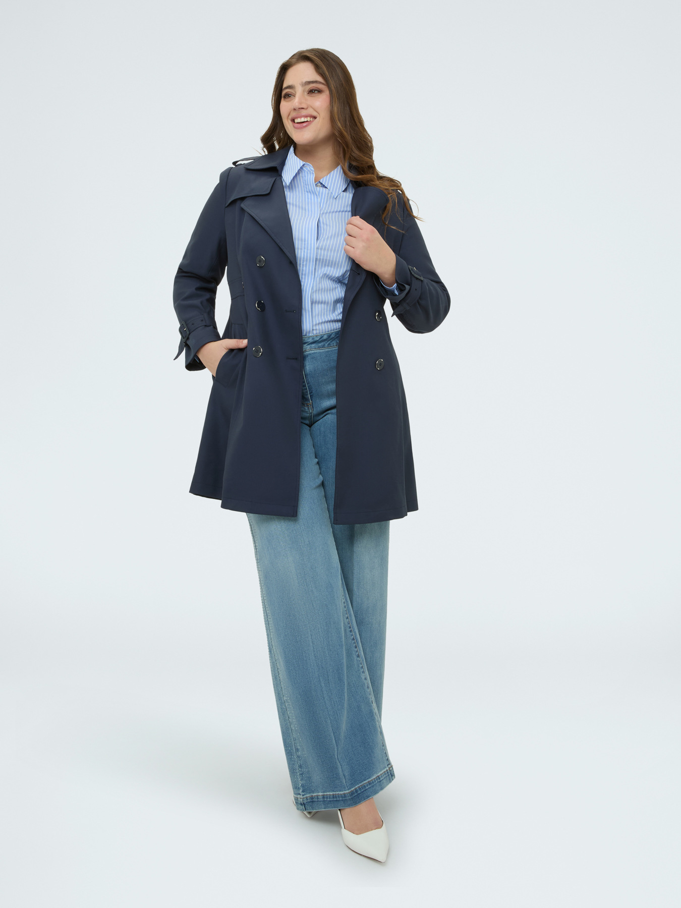 Trench chiusura doppiopetto image number 3