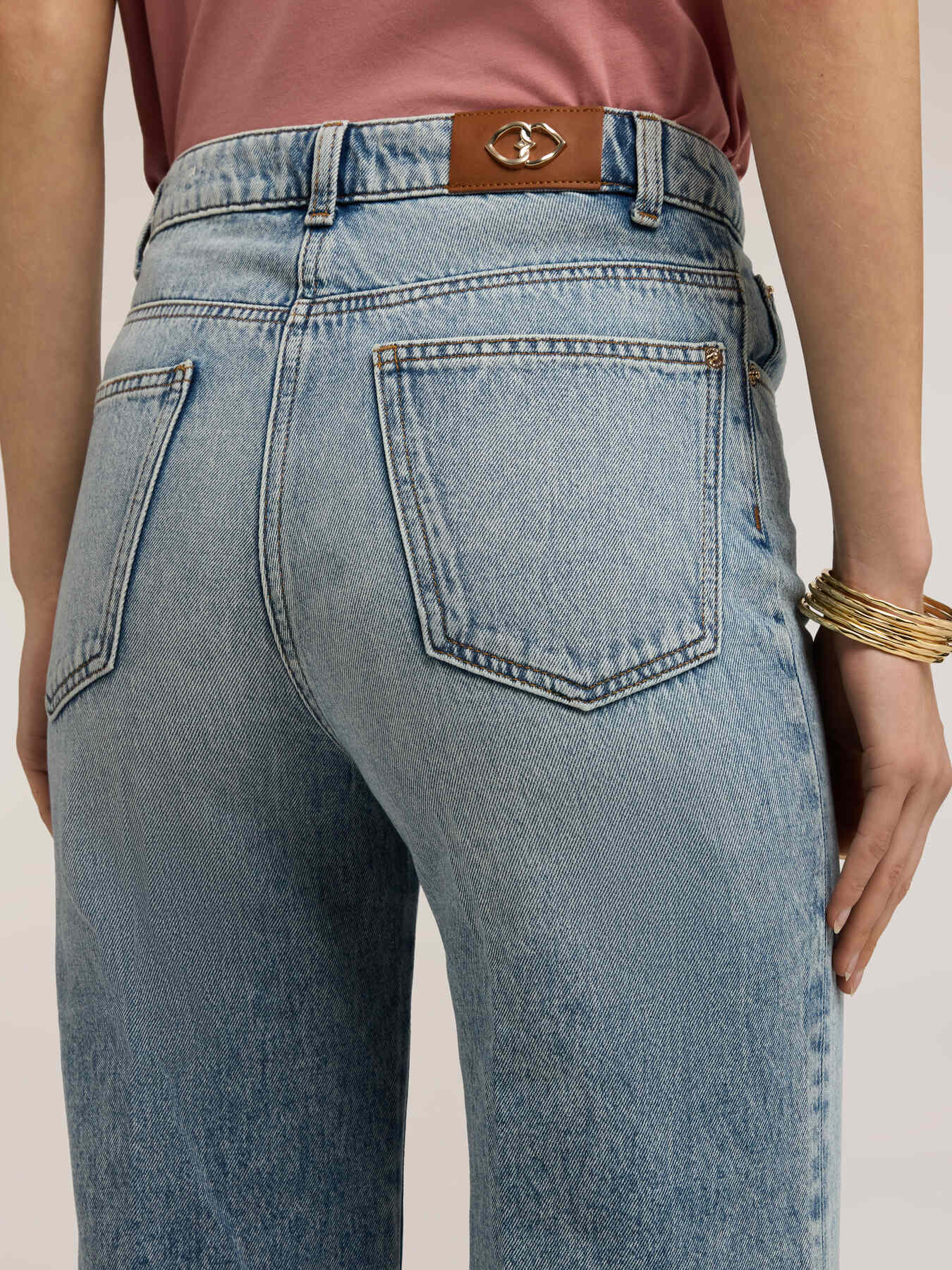 Wide leg jeans image number 3