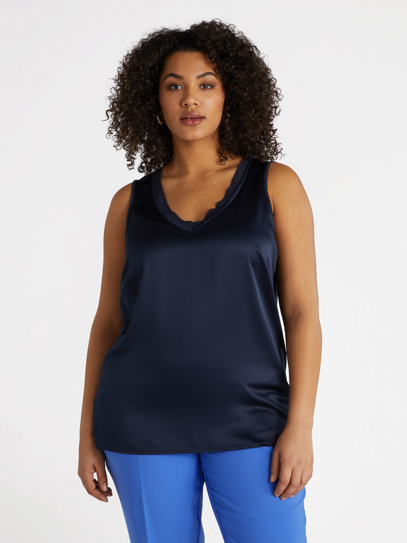 Dual fabric V-neck top image number 0