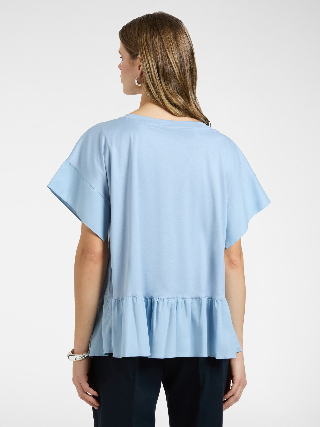 T-shirt with ruffle at the bottom image number 1