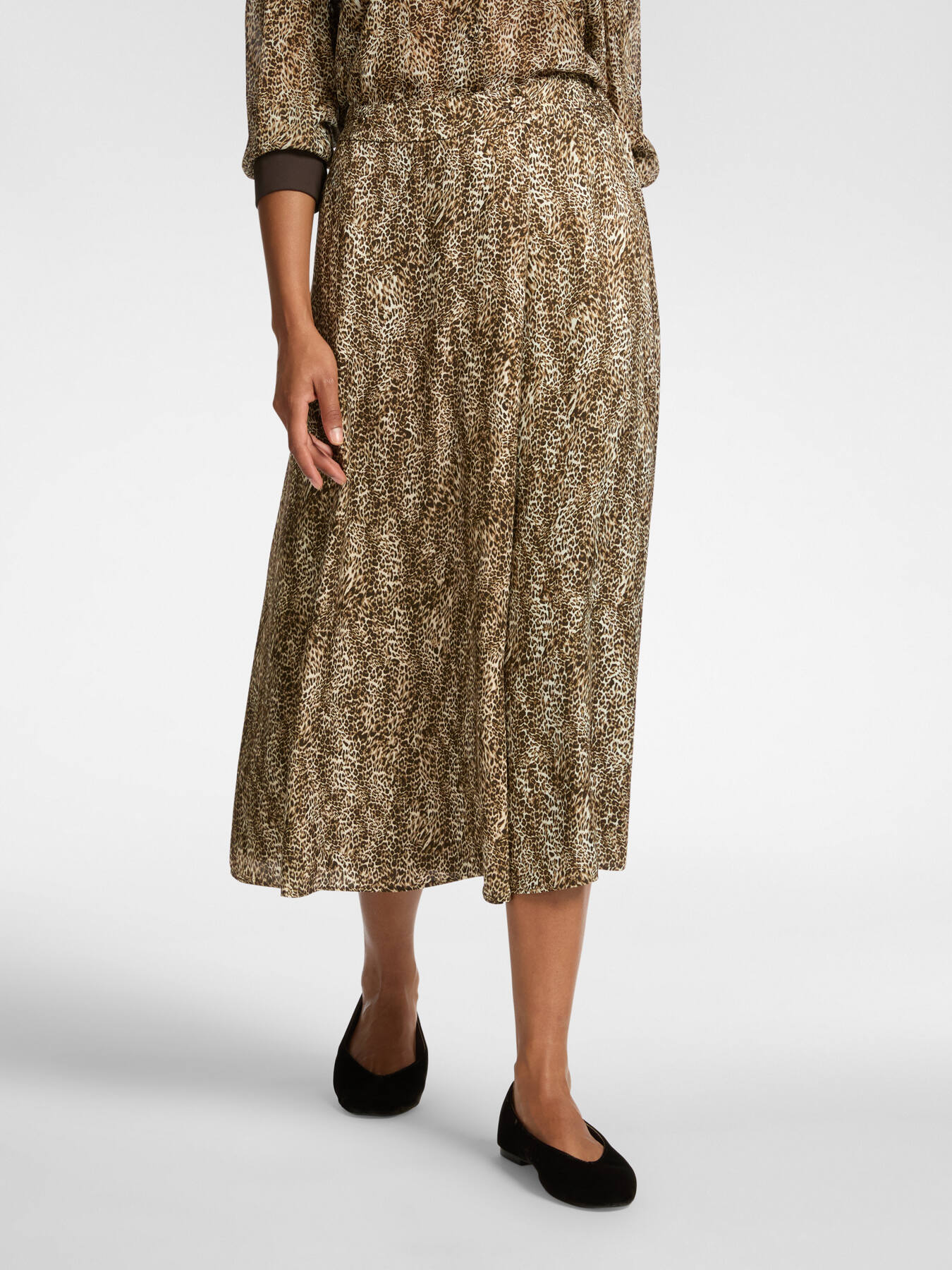 Printed Wrap Skirt image number 2