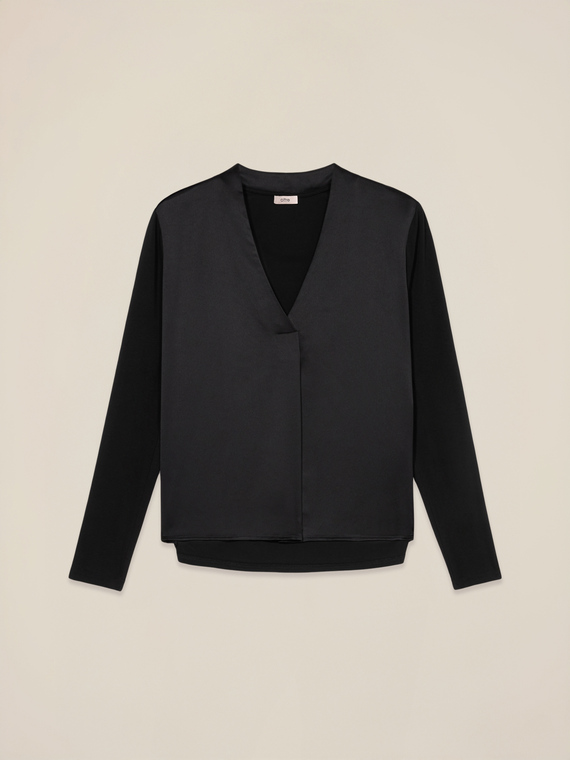 T-shirt bimaterica con scollo a V