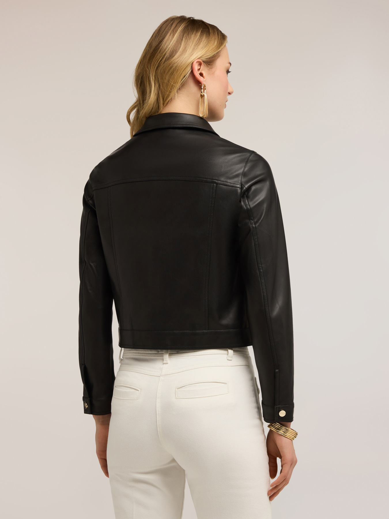 Kurze Jacke mit Taschen image number 1
