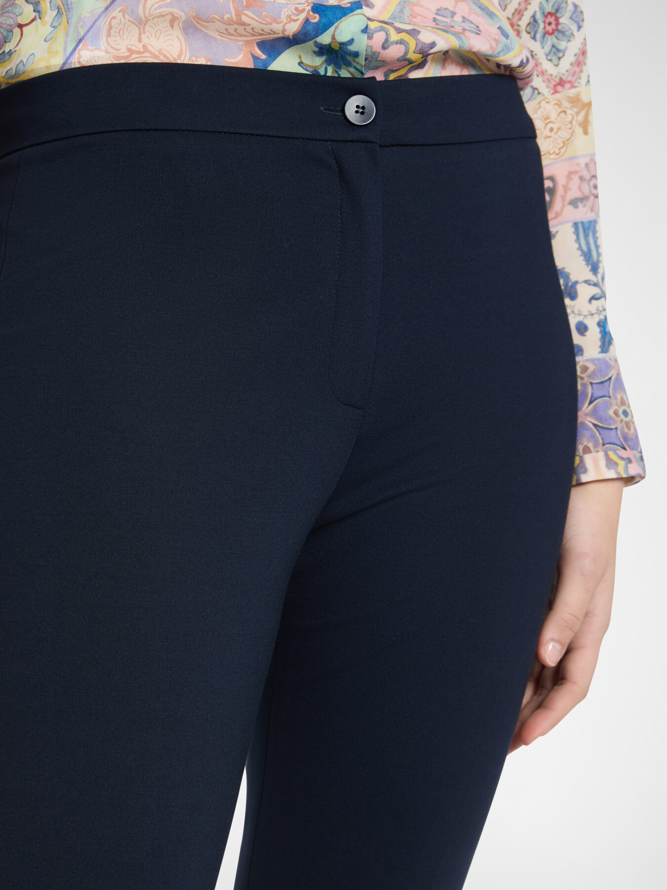 Pantalon en point de Milan image number 3