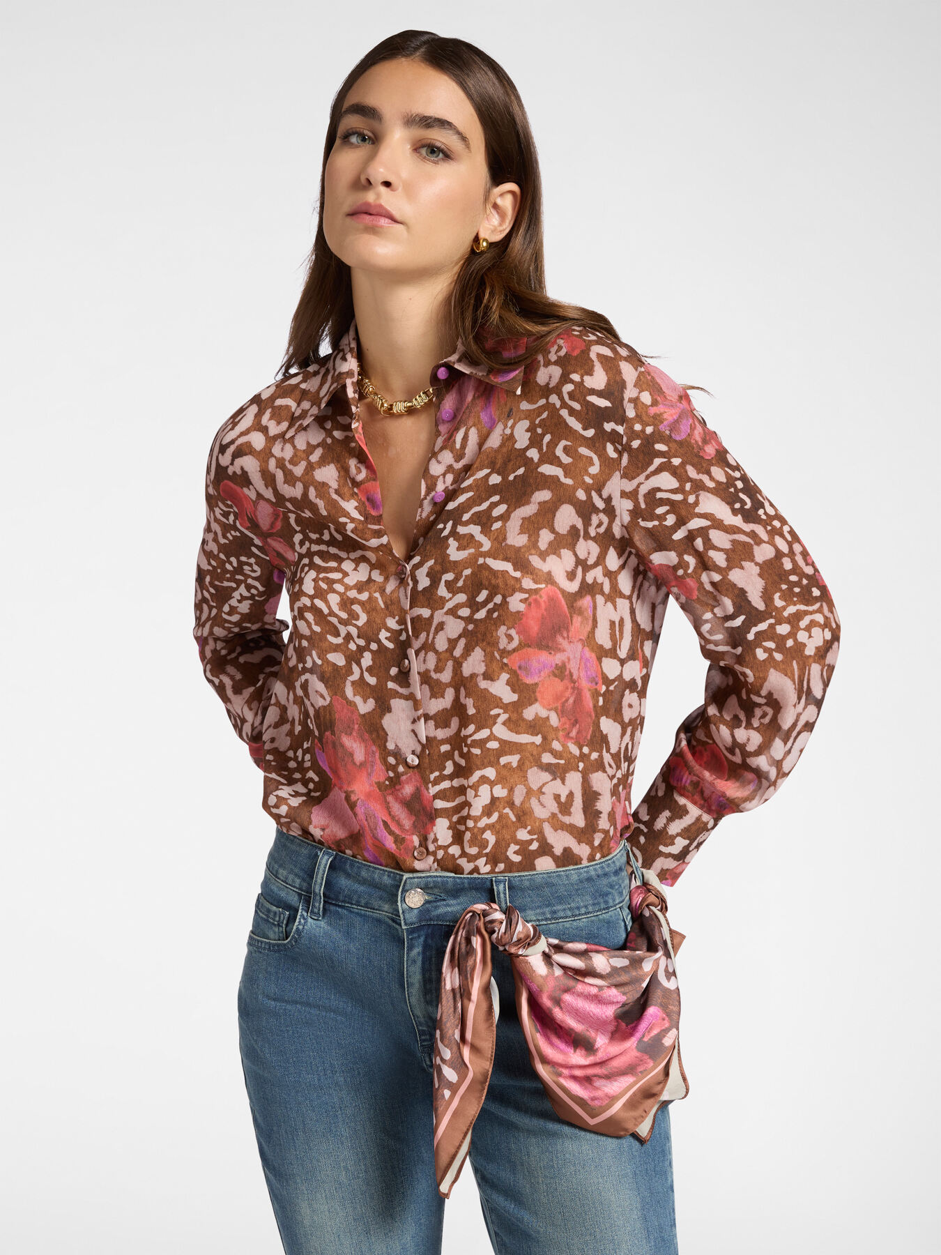 Camisa estampada image number 3