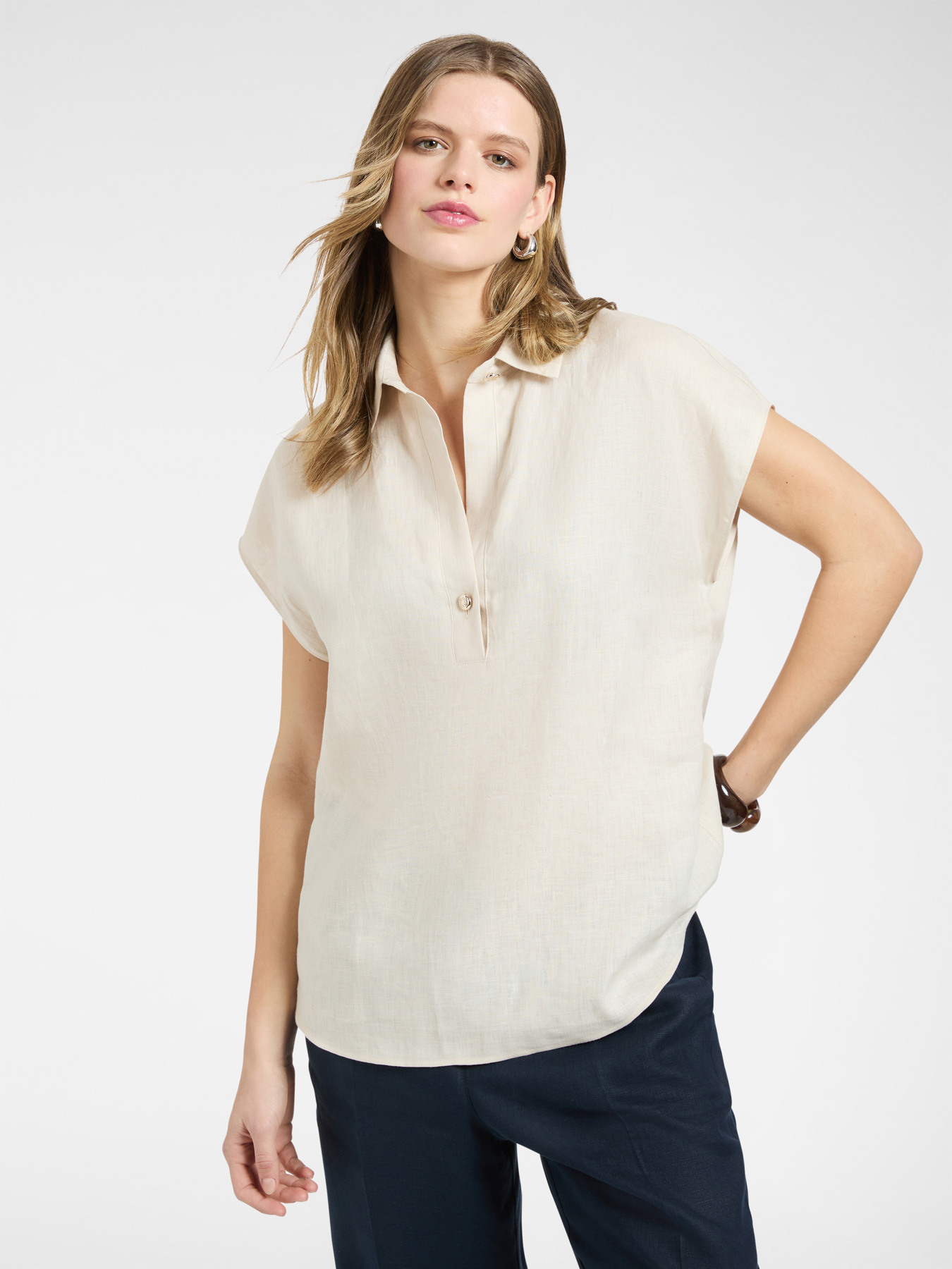 Short-sleeve linen blouse image number 0