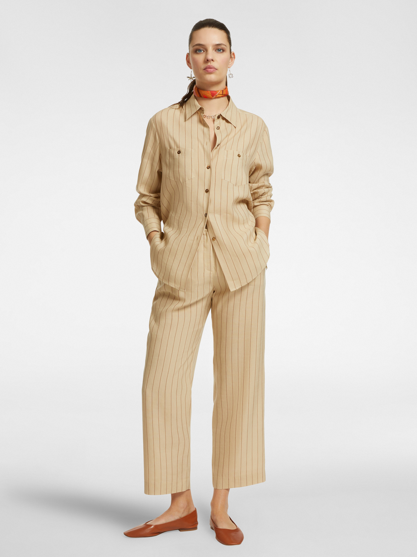 Pinstripe shirt with breast pockets image number 2