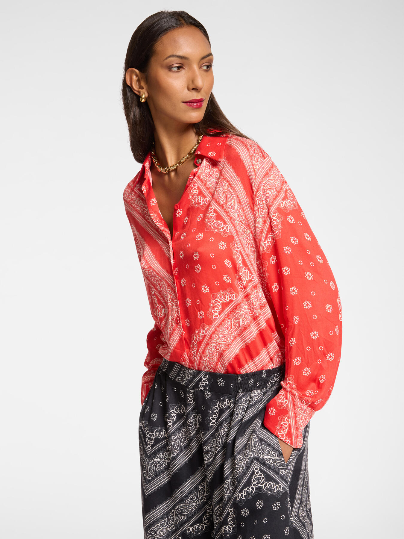 Scarf print shirt image number 0
