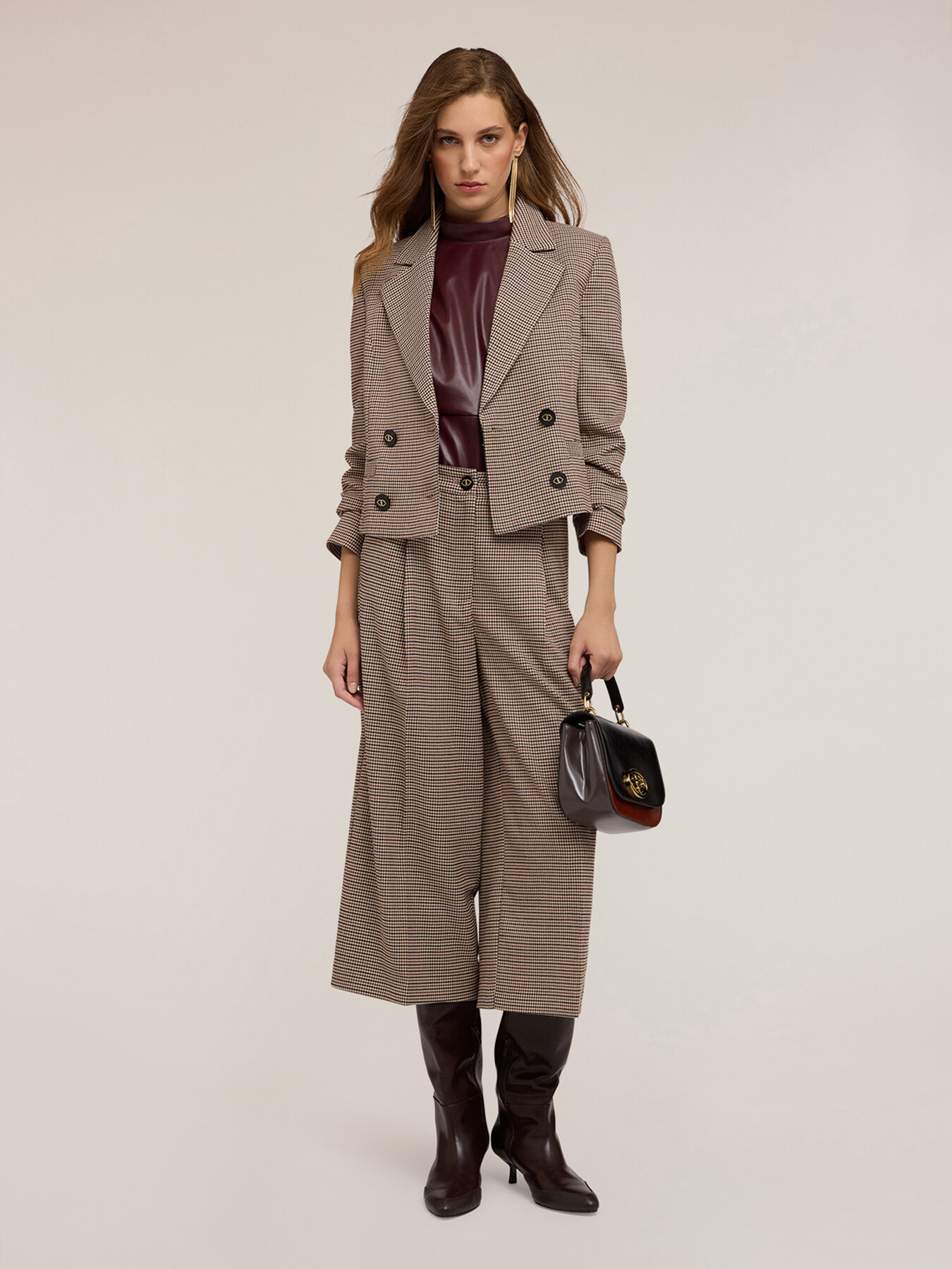 Short double-breasted jacket with check pattern image number 2