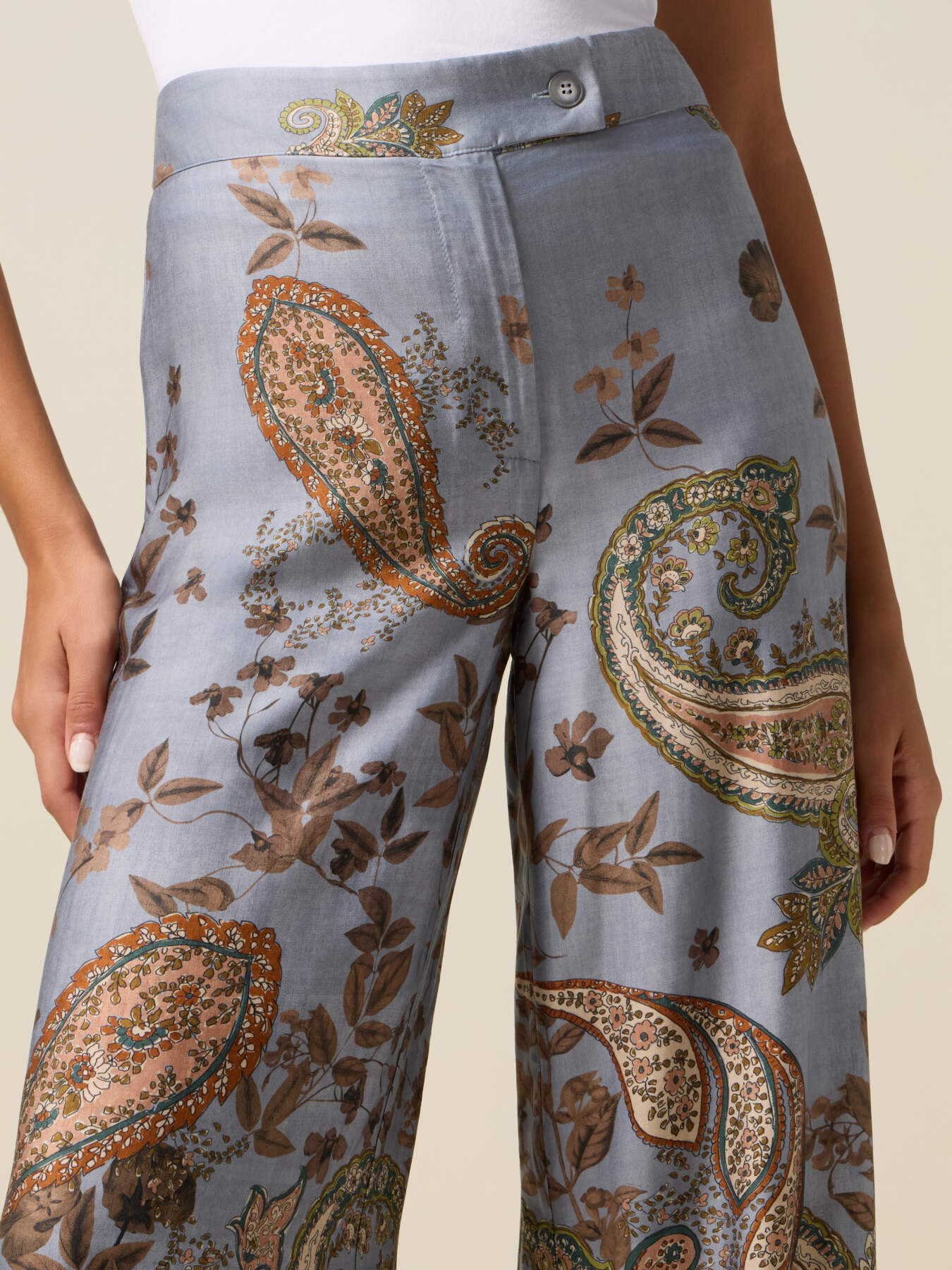 Pantaloni palazzo in raso fantasia image number 2