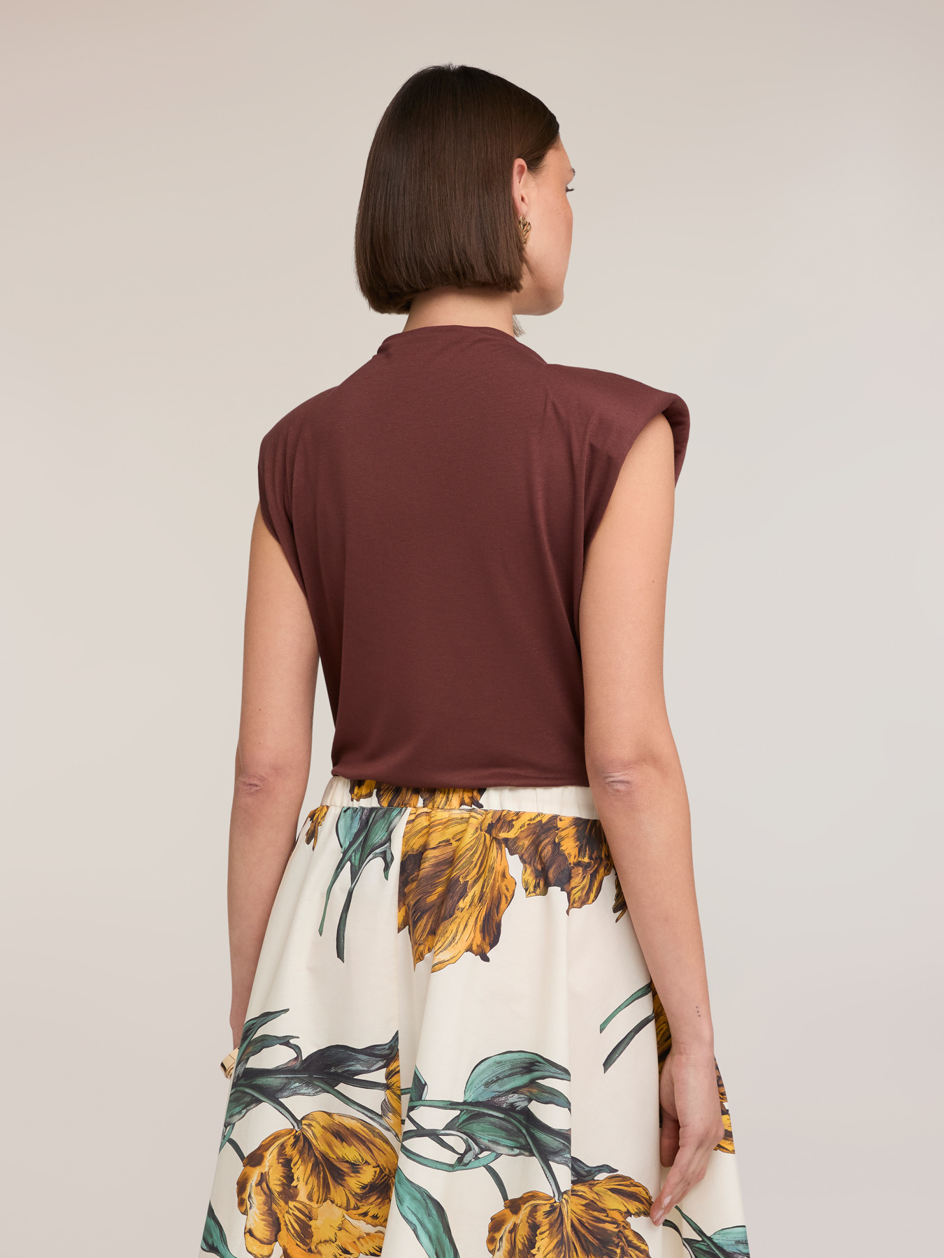 T-shirt with gathering and appliqu&eacute;s on the neckline image number 1