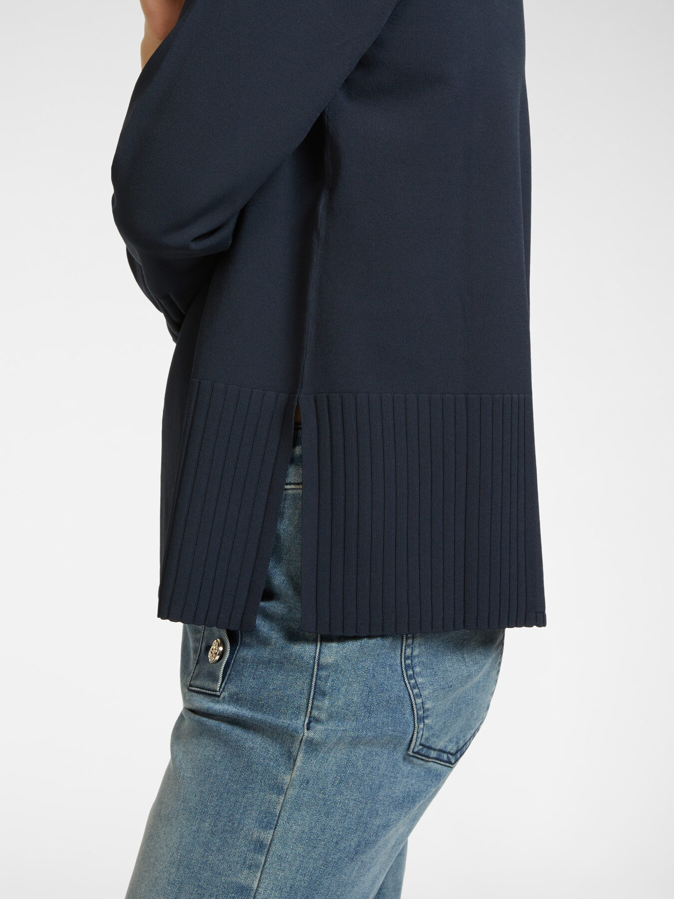 Pull avec détails côtelés image number 3