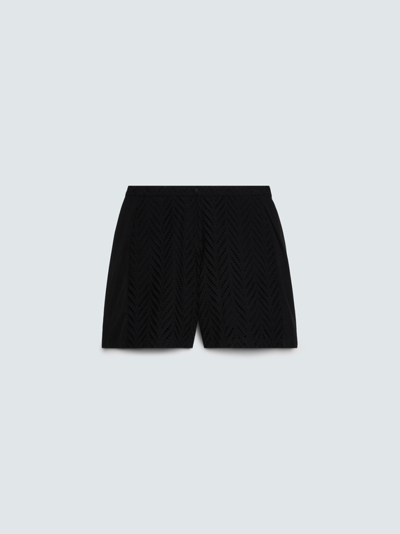 Shorts aus perforierter Baumwoll-Lochstickerei