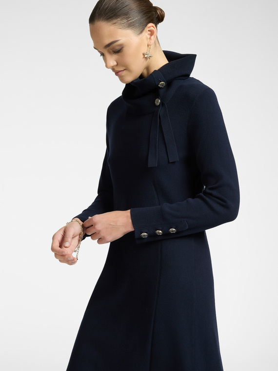 Knitted dress with buttons