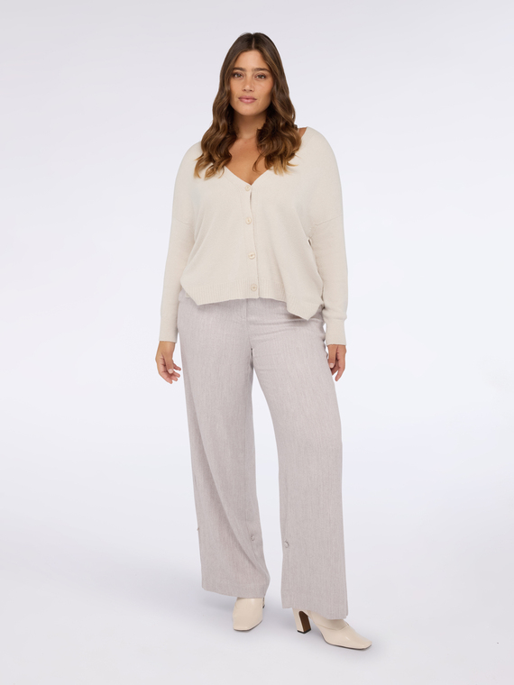 Strickjacke mit V-Ausschnitt