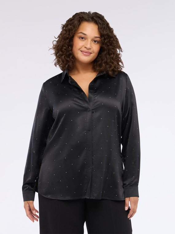 Camicia in raso con borchiette