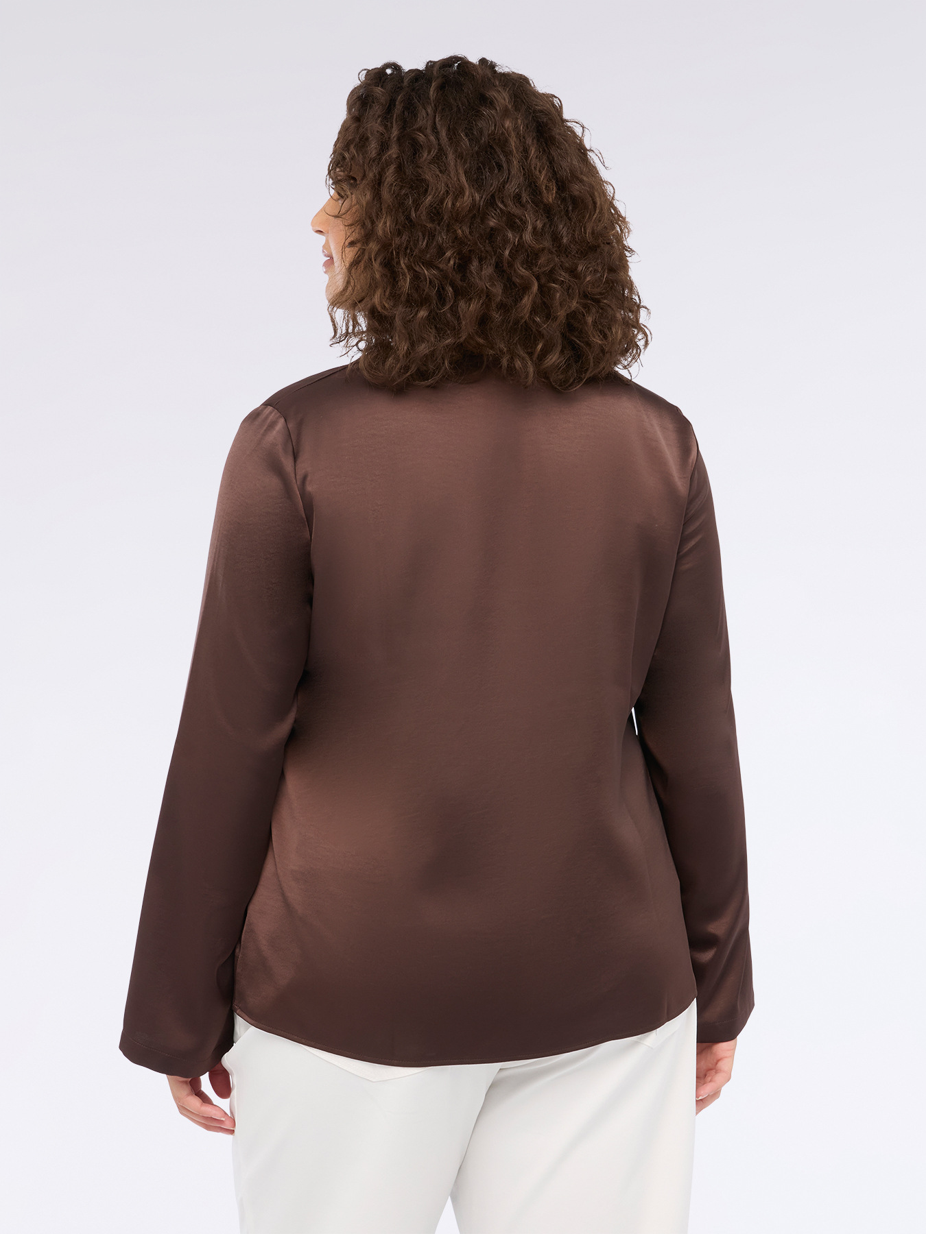 Blusa de satén con strass image number 1