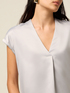 Two-material V-neck T-shirt image number 2