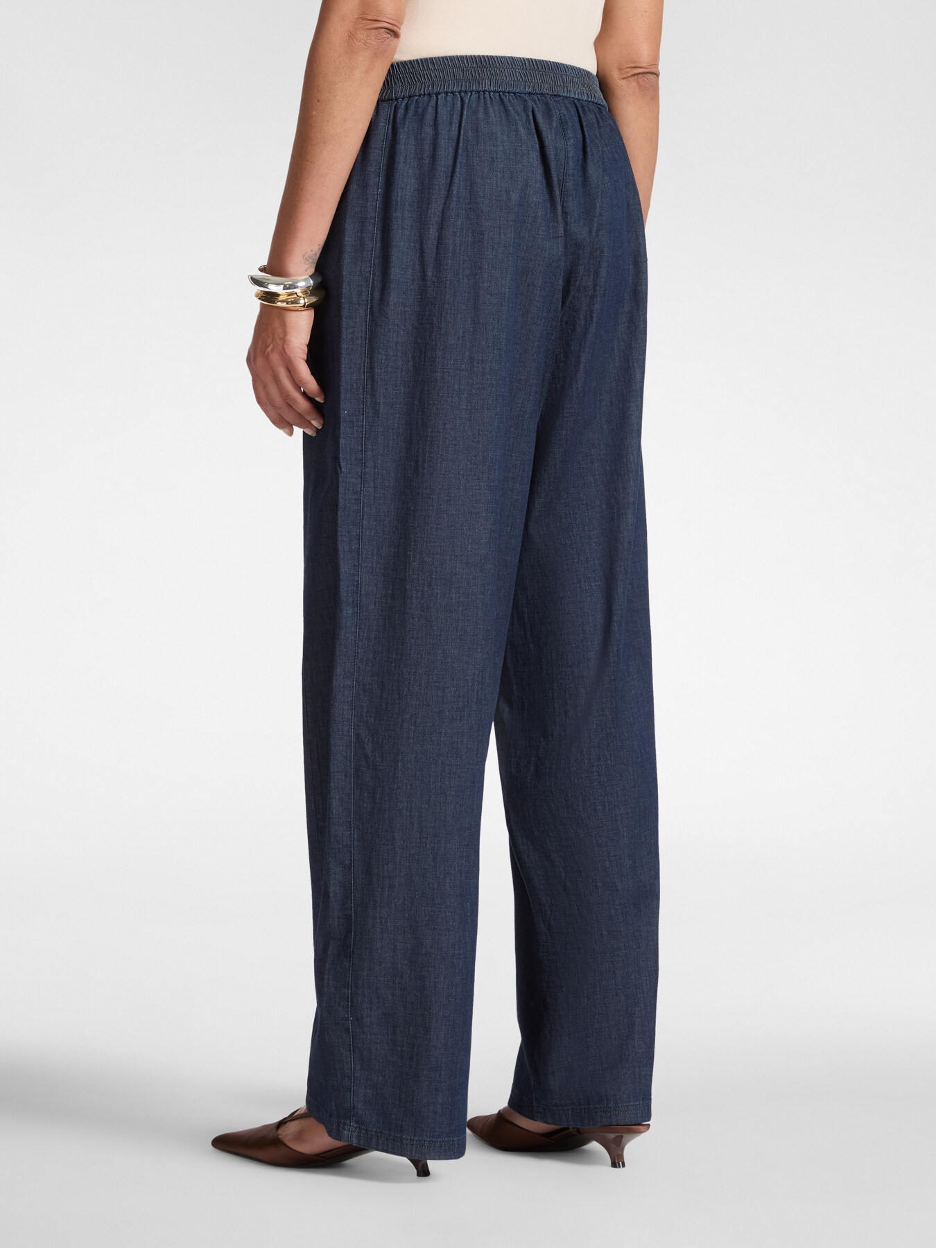 Jeans regular in Chambray, "Rose" image number 1