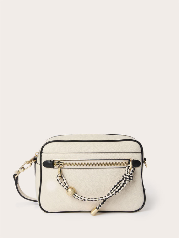 Sac bandouli&egrave;re avec d&eacute;tail tress&eacute;