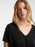 V-neck T-shirt image number 3