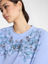 T-shirt con ricamo floreale image number 3