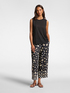 Top with ribbed edges image number 2