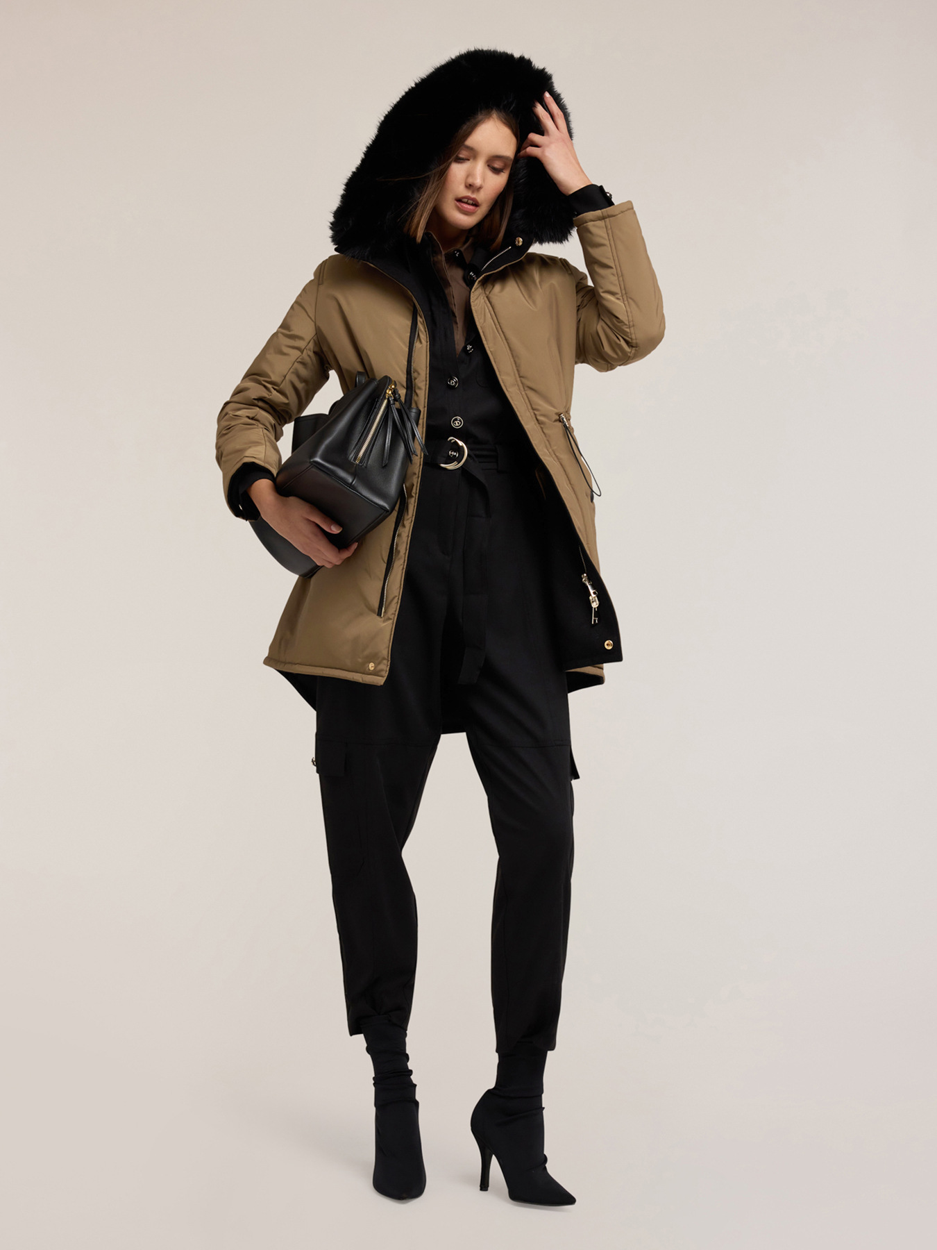 Jachetă matlasată reversibilă cu glugă și fermoar image number 0