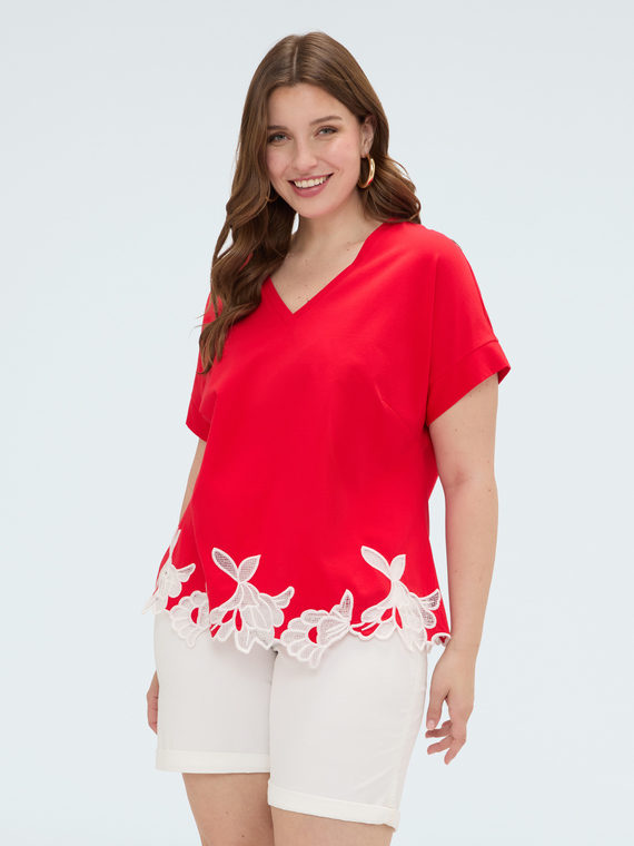 Cotton t-shirt with floral embroidery