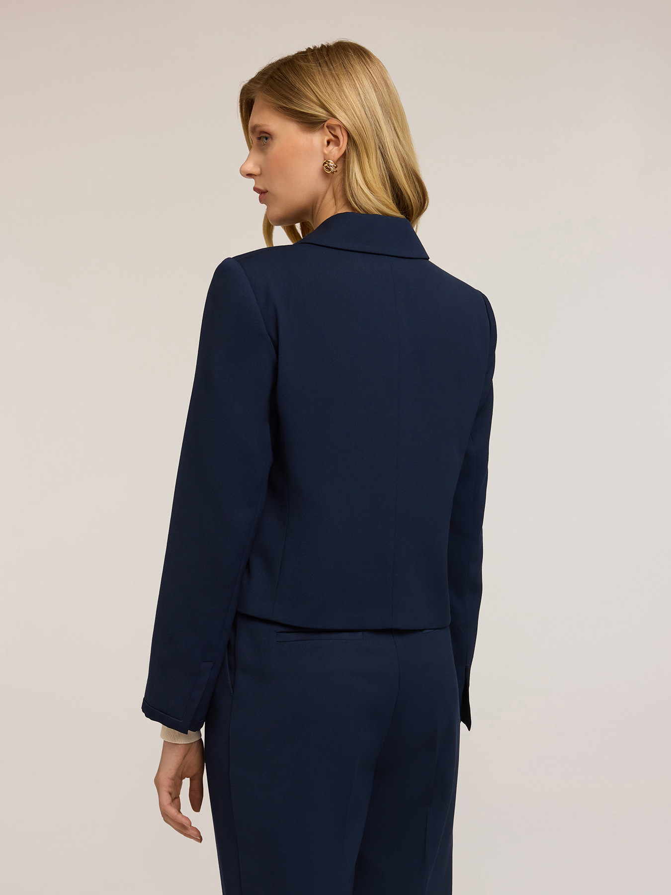 Cropped-Jacke mit Satin-Einsätzen image number 1