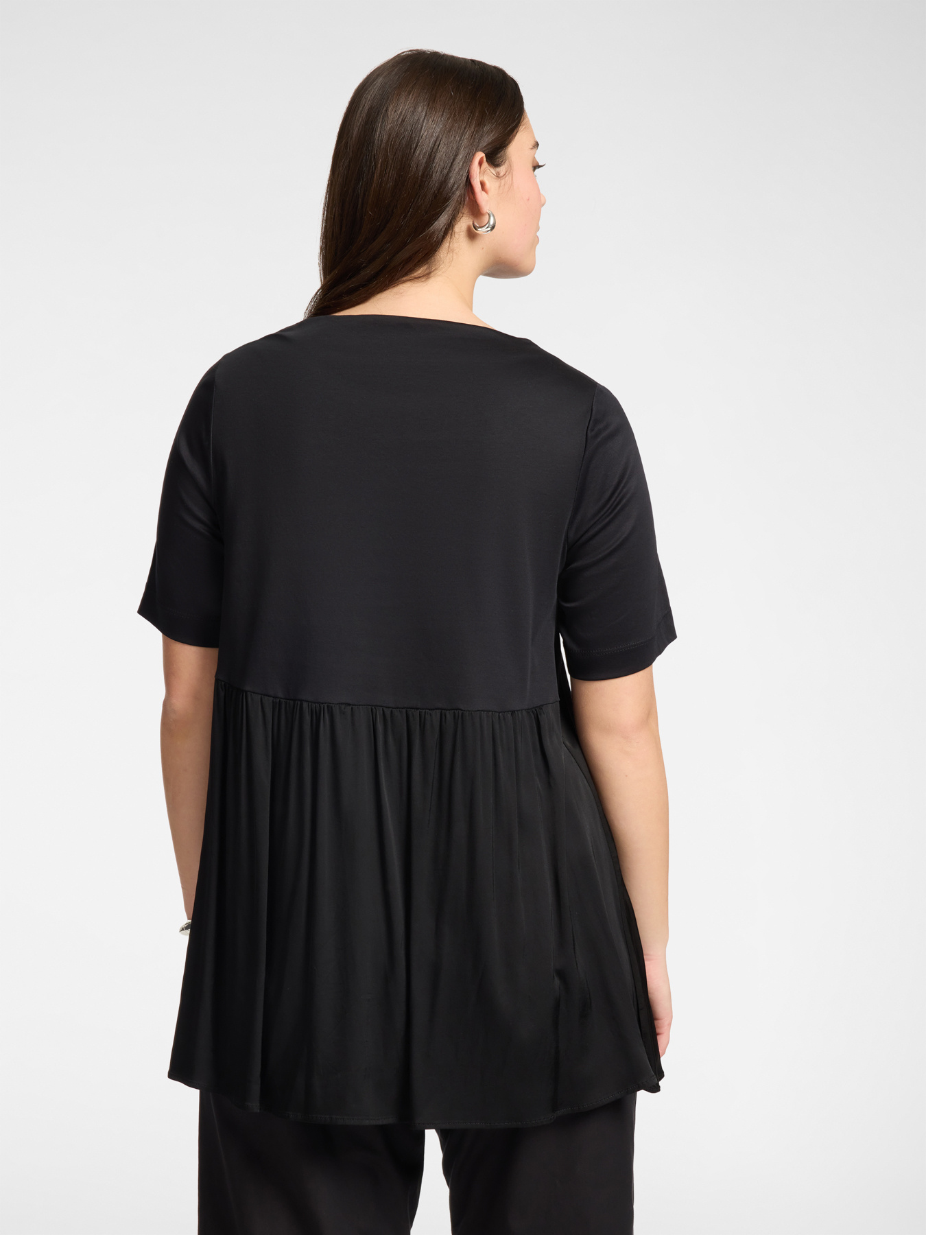 Cotton t-shirt with ruffle back image number 1