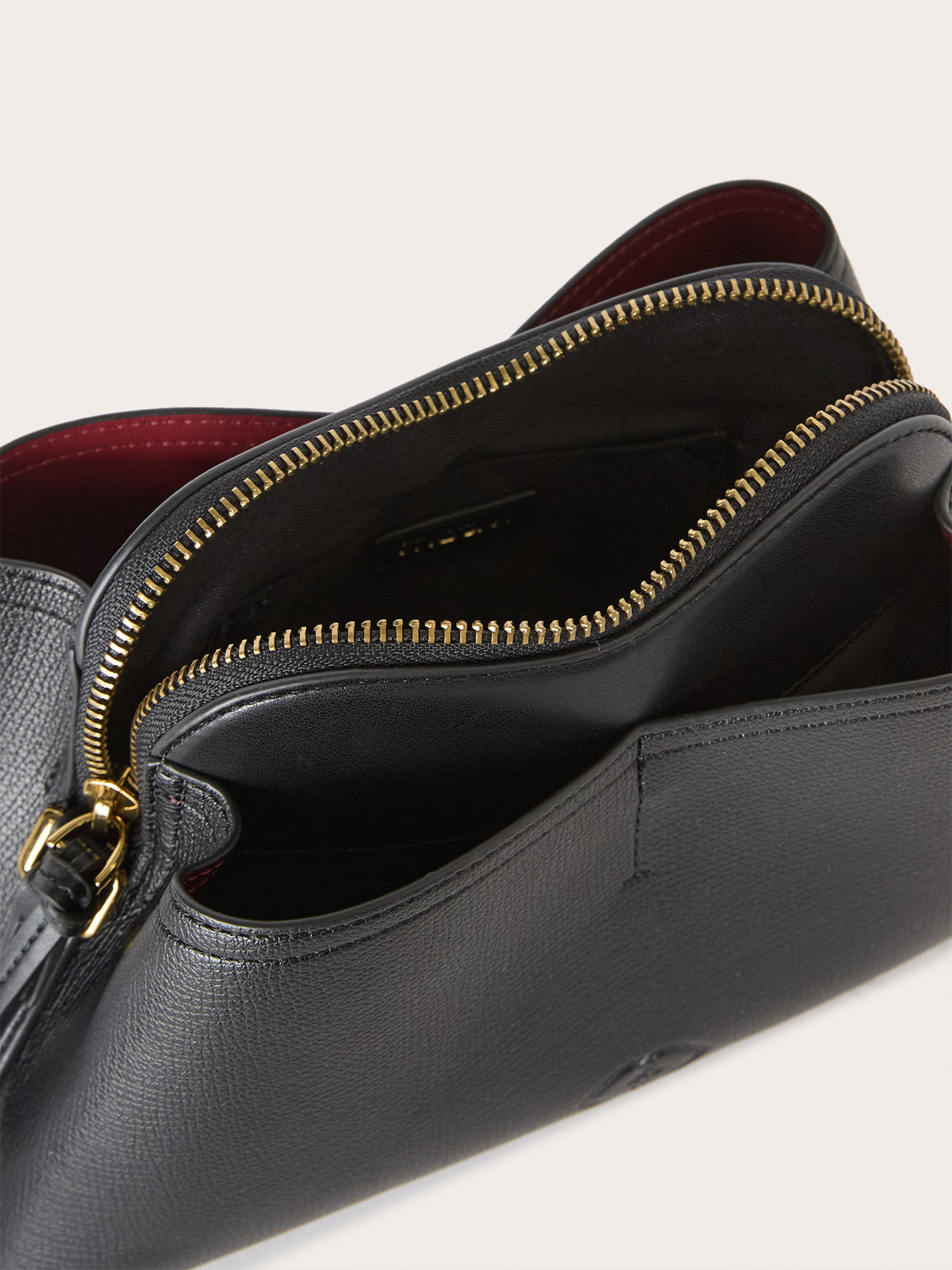 Coated fabric shoulder bag image number 4