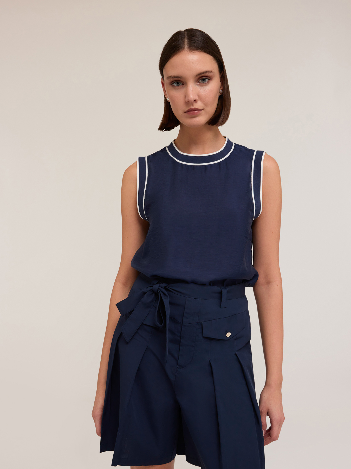 Lyocell blend top with ribbed trims image number 0